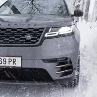 Range Rover Velar D300: Pochybné detaily a božský celek