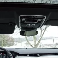 Range Rover Velar D300: Pochybné detaily a božský celek