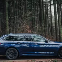 BMW 530d xDrive Touring: Lamač předsudků