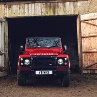 Land Rover Defender je sice mrtev, ale vypadá lépe, než kdy předtím