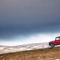 Land Rover Defender je sice mrtev, ale vypadá lépe, než kdy předtím
