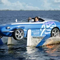 Pátrání po švýcarském automobilu