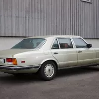 Pátrání po švýcarském automobilu