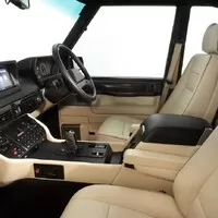 Jensen International vylepšil starého Range Rovera trochou Ameriky