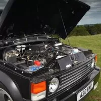 Jensen International vylepšil starého Range Rovera trochou Ameriky