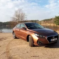 Hyundai i30 Fastback 1.0 T-GDI: Když dva dělají totéž...