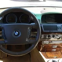 Dvanáct do tuctu aneb kupujeme auto s V12
