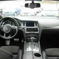 Dvanáct do tuctu aneb kupujeme auto s V12