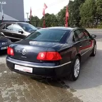 Dvanáct do tuctu aneb kupujeme auto s V12
