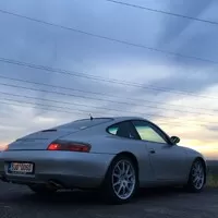 Porsche 911 Carrera 2 versus Toyota GT86: Pýcha a předsudek