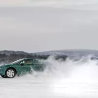 První plně elektrický Jaguar se odhalí světu již za měsíc