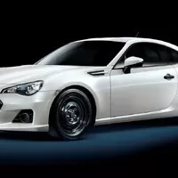 6 fází šílenosti. Je lepší vybydlená limuzína nebo dieselová RX-7?
