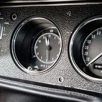 Na prodej je velmi americké auto po velmi americkém herci