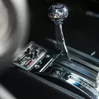 Na prodej je velmi americké auto po velmi americkém herci
