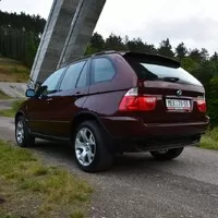 BMW X5 4.4i: Sen manželky vlivného kmotra