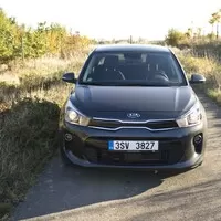 Kia Rio 1.4 CVVT: Slibný start řidičské kariéry