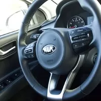 Kia Rio 1.4 CVVT: Slibný start řidičské kariéry
