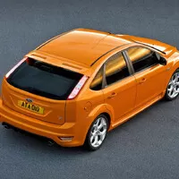Ptejte se: Jakým kombíkem nahradit Focus ST225?
