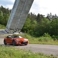 Mazda MX-5 RF 2.0 G-160 versus Toyota GT86: Dvě gejši a umění juda