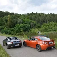 Mazda MX-5 RF 2.0 G-160 versus Toyota GT86: Dvě gejši a umění juda