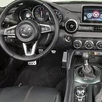 Mazda MX-5 RF 2.0 G-160 versus Toyota GT86: Dvě gejši a umění juda