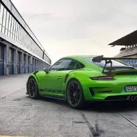 Nová 911 GT3 RS je možná poslední svého druhu s atmosférickým motorem