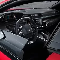 Peugeot 508 je po mnoha a mnoha letech zase hezký francouzský sedan