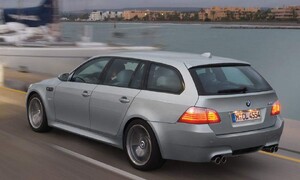 Bazarový snílek: Kupte si praktický závoďák od BMW!