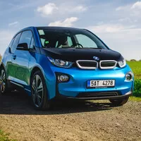 Mohou být elektrická auta zajímavá i pro opravdové motoristické nadšence?