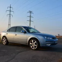 Ford Mondeo 2.0 TDCi Ghia: Dostavník obchodního cestujícího