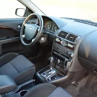 Ford Mondeo 2.0 TDCi Ghia: Dostavník obchodního cestujícího