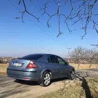 Ford Mondeo 2.0 TDCi Ghia: Dostavník obchodního cestujícího