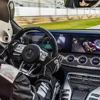 Ženeva - co si v záplavě elektromobilů a autonomních konceptů nenechat ujít?
