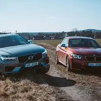 Drag race | Volvo XC60 T8 vs. BMW M240i: Zapomeňte na čísla!