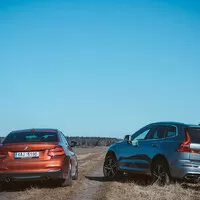 Drag race | Volvo XC60 T8 vs. BMW M240i: Zapomeňte na čísla!