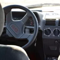 Peugeot 205 GTI 1.9: Sršeň v plechovce a dobytí Bastily