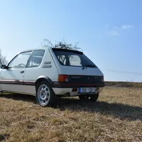 Peugeot 205 GTI 1.9: Sršeň v plechovce a dobytí Bastily
