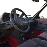 Peugeot 205 GTI 1.9: Sršeň v plechovce a dobytí Bastily