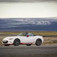 Staré versus nové po milionté aneb jak nahradit sportovní roadster. 