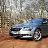 Škoda Superb 2.0 TSI 280: Tři různé role a jeden výsledek