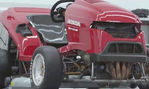 Novinky: Honda postavila novou „zlou sekačku“, tentokrát ještě zlejší