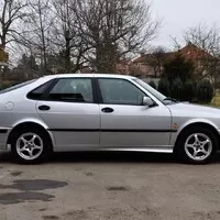 Hrdinové za babku: Saab 9-3 SE 2.0 LPT