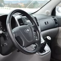 Kia Carnival 2.9 CRDi: Jsem ředitel autobusu