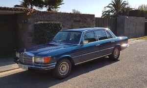 Bazarový snílek: Královský trůn na čtyřech kolech