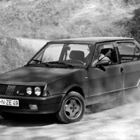 Historie ostrých hatchbacků: Od svižných krabiček po zabijáky supersportů - Díl 1.