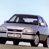 Historie ostrých hatchbacků: Od svižných krabiček po zabijáky supersportů - Díl 1.