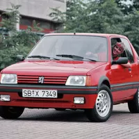 Historie ostrých hatchbacků: Od svižných krabiček po zabijáky supersportů - Díl 1.