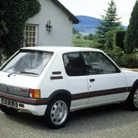 Historie ostrých hatchbacků: Od svižných krabiček po zabijáky supersportů - Díl 1.