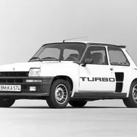 Historie ostrých hatchbacků: Od svižných krabiček po zabijáky supersportů - Díl 1.