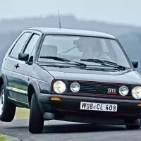 Historie ostrých hatchbacků: Od svižných krabiček po zabijáky supersportů - Díl 1.